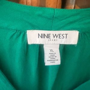 Good condition green blouse - a little long ( like cover hips) I’m also 5’1